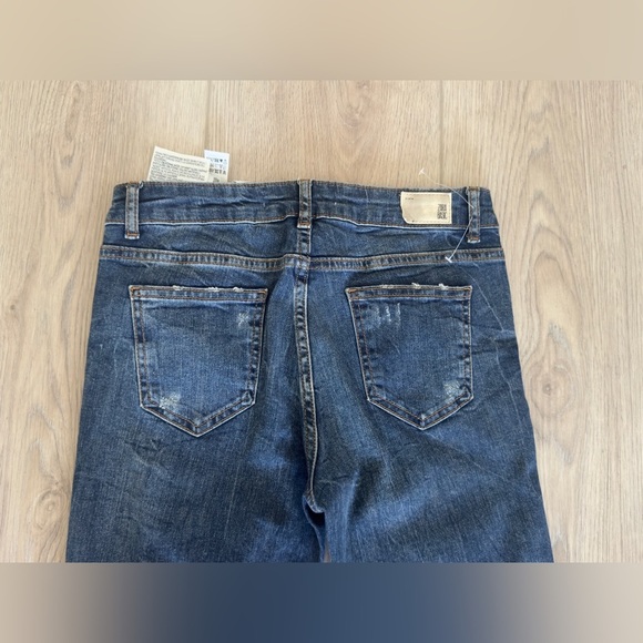 Zara Basic. Women's Blue Pearl Embellished Jeans 👖🧋 - Picture 14 of 14